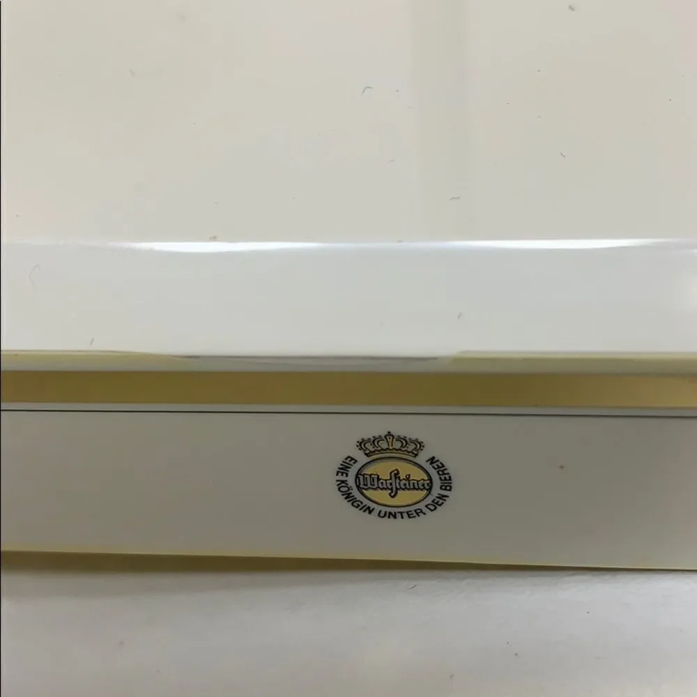 Warsteiner Beer Team Flag  Chain And Stand Holder Bar Accessories Gold White